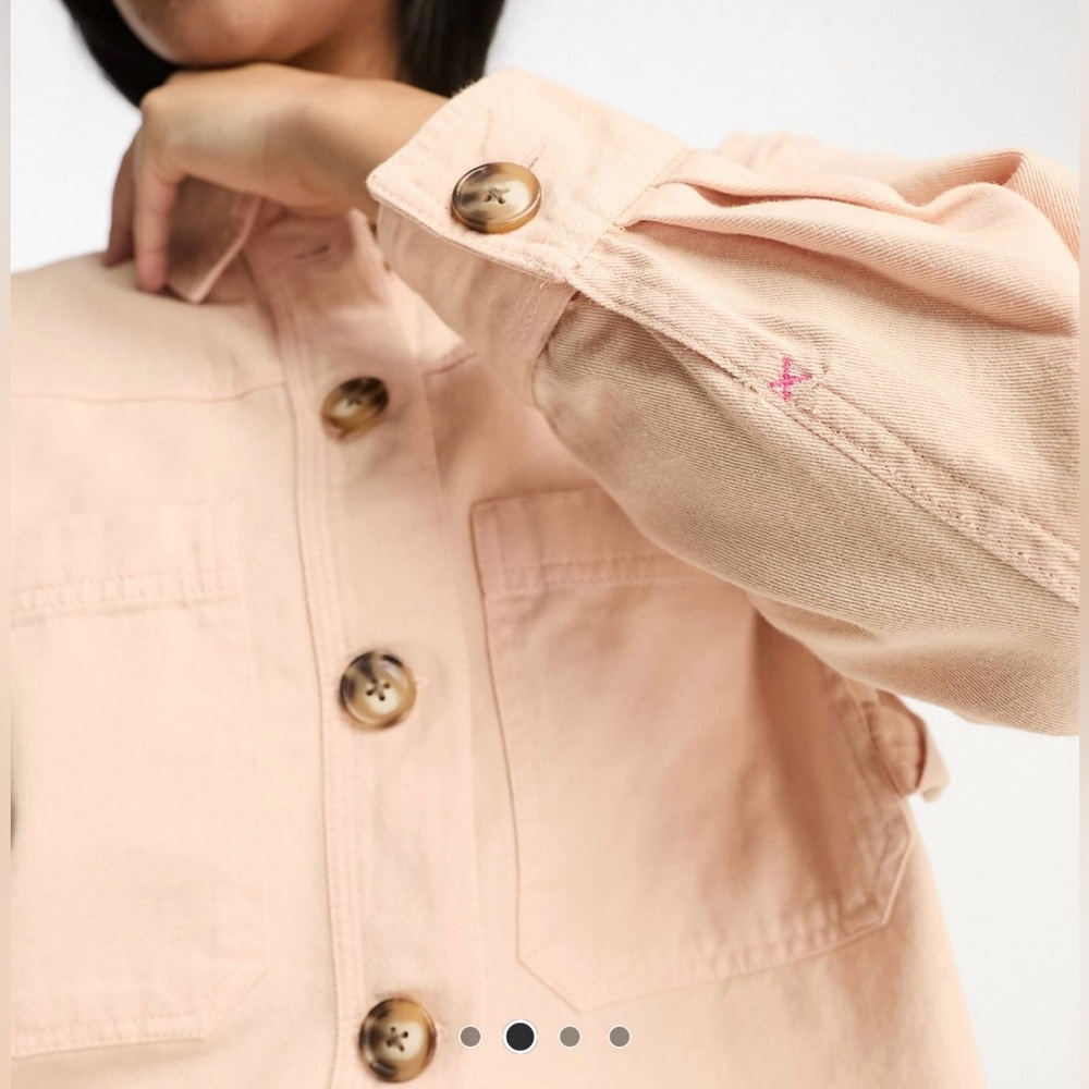 Cropped Jean Jacket - Picture 3 of 4